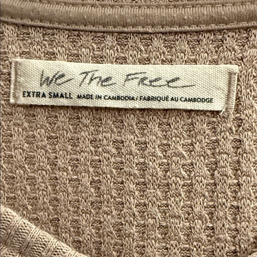 FP We The Free Size XS Tan Santa Clara Textured Thermal Long Sleeve V-Neck Top - Picture 5 of 14